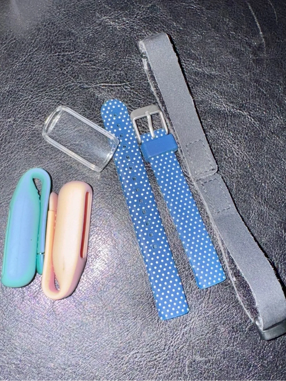 Fitbit Luxe with extra Accessory Set - Pink, Blue & Teal Bands with Charger
